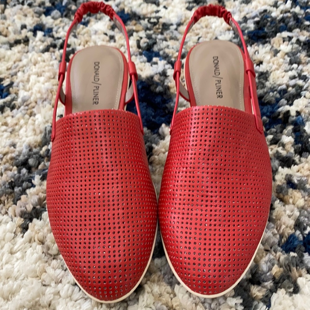 Donald Pliner Slingback Flats